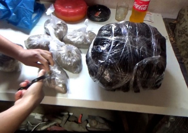 Polisdən narkotik əməliyyatı - 40 kiloqramdan artıq heroin və metamfetamini aşkarlandı (VİDEO)