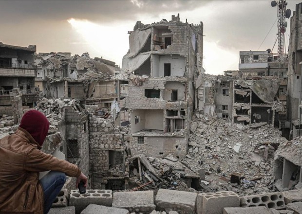 Suriyada 350 mindən çox insan ölüb