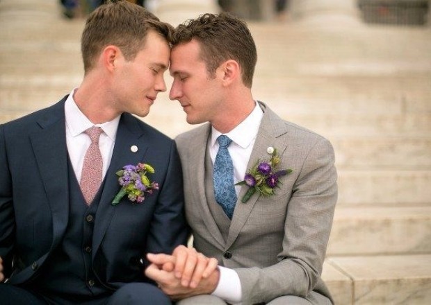 Bu ölkədə eynicinslilərin evlənməsi barəsində referendum keçirilir