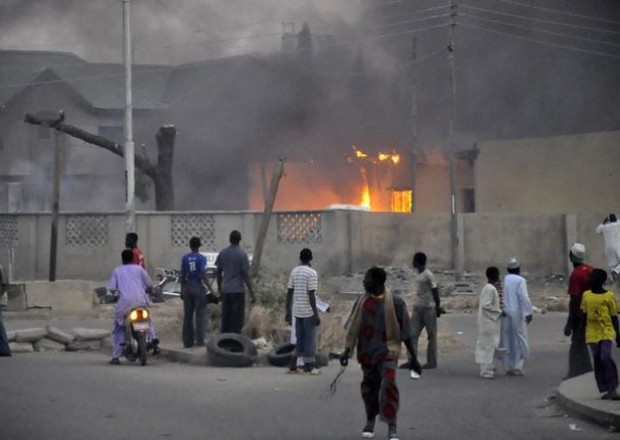 Nigeriyada bazara silahlı hücum edildi - 43 ÖLÜ (YENİLƏNİB)