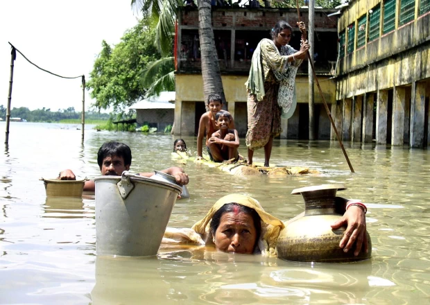Hindistanda 80 nəfər leysan yağışları səbəbilə ÖLDÜ