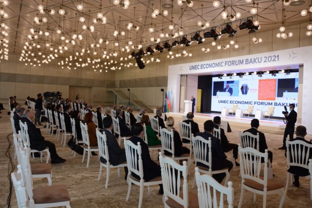 "UNEC İqtisadi Forumu 2021" öz işinə başlayıb - FOTOLAR