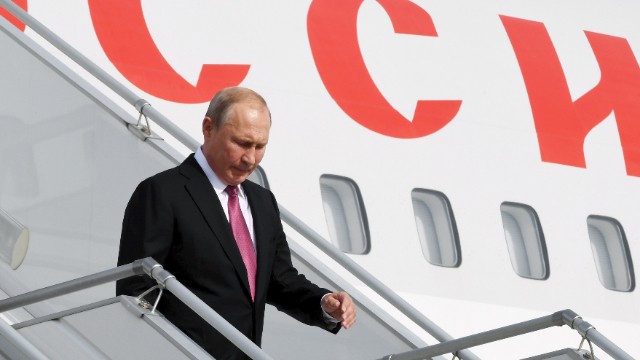 Putin Hindistana səfər edib