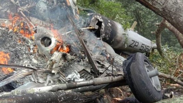 Qəzaya düşən helikopterin “qara qutu”su tapıldı - Hindistanda