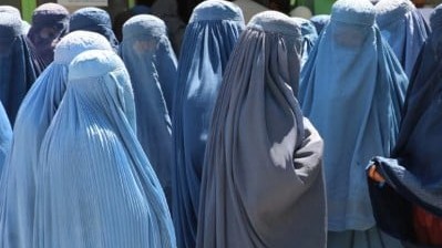 "Taliban" bunu da qadınlara qadağan etdi