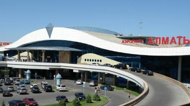 Almatı hava limanı fəaliyyətinidayandırdı