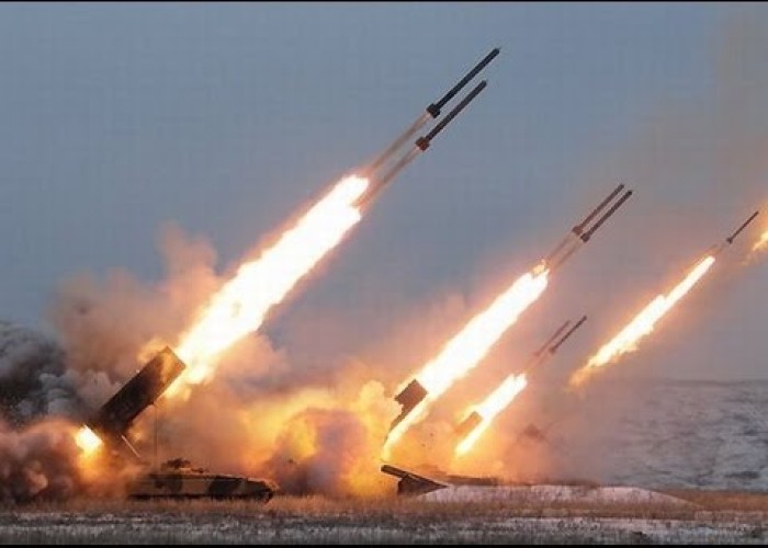 Ukrayna "Qasırğa" raketlərini Rusiya ilə sərhəddə yerləşdirdi