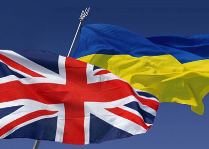 Britaniya səfirlik əməkdaşlarının bir hissəsini Ukraynadan çıxarır