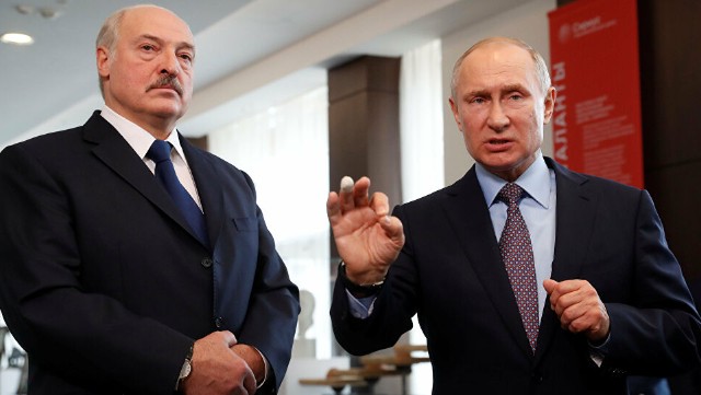 "Putin Lukaşenkonun hərbi əməliyyatlara qoşulmasına hazırlıq görür" - Ukrayna DİN