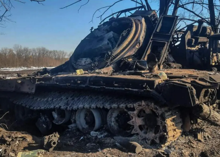 Rusiyanın 605 tankı Ukraynada məhv edilib
