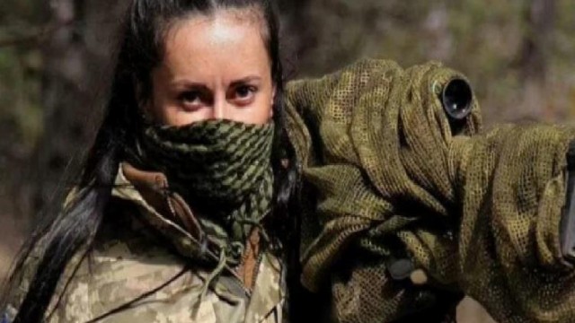 Rus əsgərlərinin qorxduğu ukraynalı qadın döyüşçünün FOTOLARI