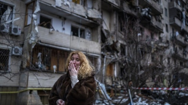 Ruslar Zaporojyada kəndə fosfor bombası atdılar