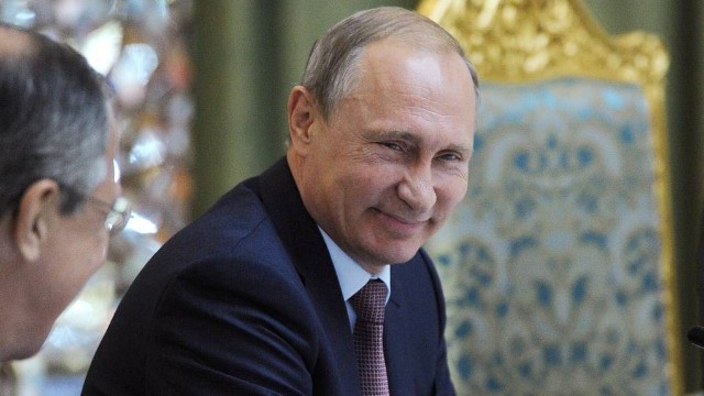 Putin Buçada qətliam törətmiş əsgərləri mükafatlandırdı - FOTO