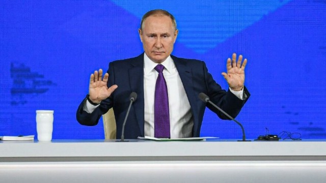 "Putin nüvə silahının tətiyini bu halda çəkəcək" - Andrey Kozyrev