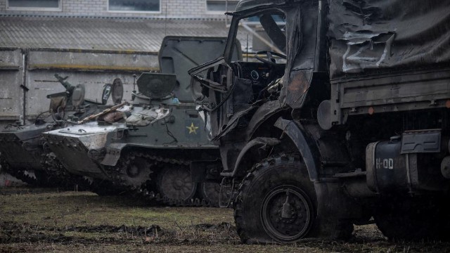 Ukrayna Rusiyanın sursat karvanını məhv etdi