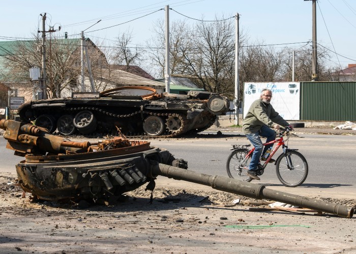 Donbasda Rusiyaya məxsus 6 hərbi avtomobil məhv edildi 