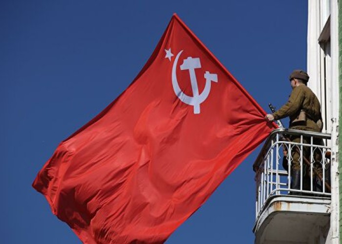 "SSRİ bayrağını milli bayrağımız kimi tanımağın vaxtıdır" - Şeremet