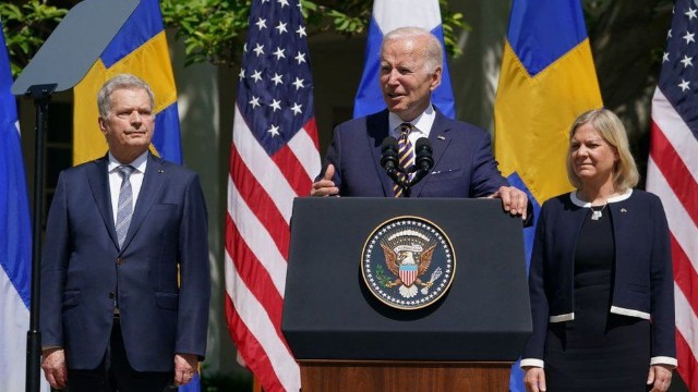 "İsveç və Finlandiyanın NATO təkliflərini tam dəstəkləyirik" - Bayden