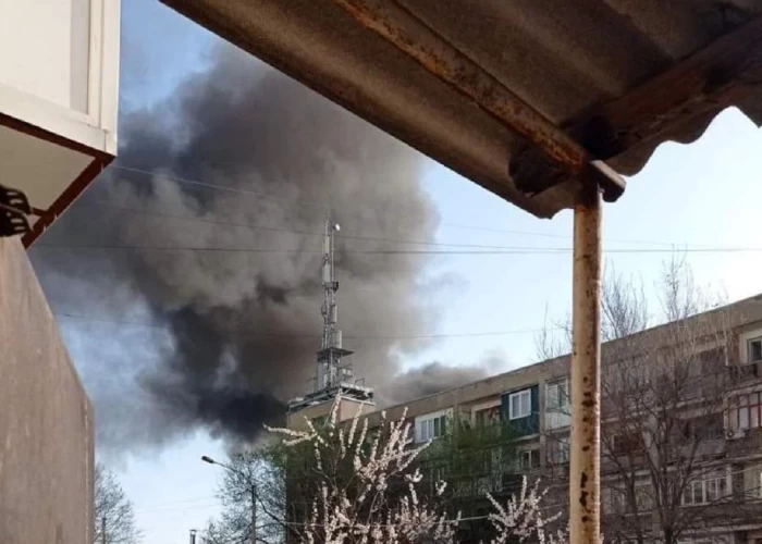 Rus ordusu Ukraynada məktəb binasını vurdu - Ölənlər var