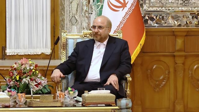 Kalibaf İran parlamentinin sədri seçildi