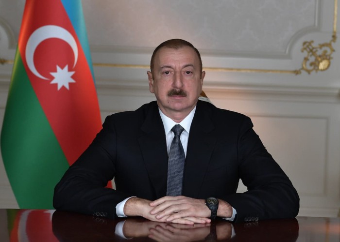 Tacikistan Prezidenti İlham Əliyevi təbrik etdi