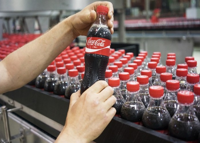 Azərbaycanda “Coca Cola” şirkəti məhkəməyə verildi