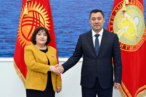 Sahibə Qafarova Qırğızıstan Prezidenti ilə görüşüb