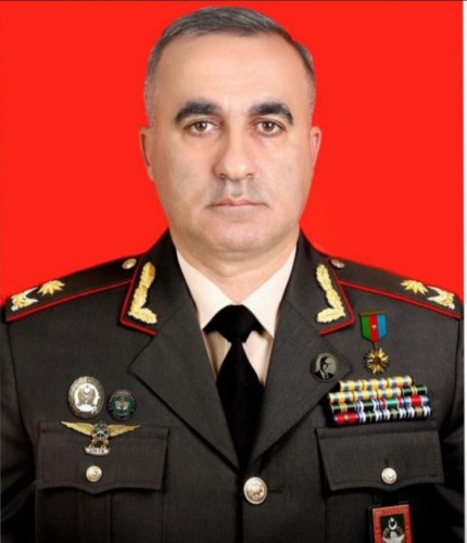 Prezident Vətən Müharibəsi Qəhrəmanına general rütbəsi verdi (FOTO)