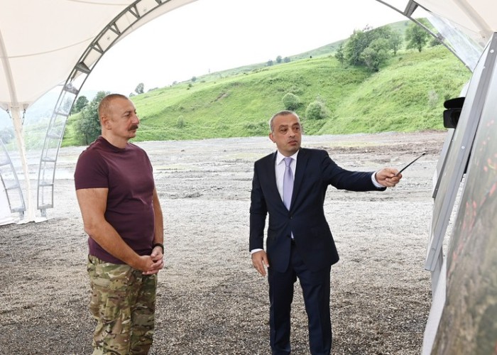 İlham Əliyev Laçında “Həkəriçay” su anbarı layihəsi ilə tanış oldu- FOTO