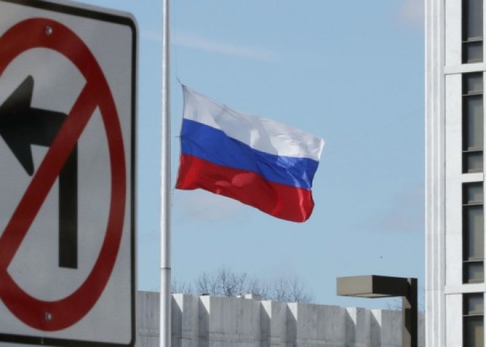 Rusiya 8 yunan diplomatı ölkədənqovdu