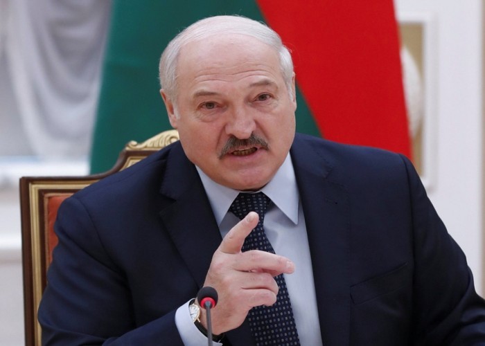 Lukaşenko Rusiyanı nüvə silahından istifadə etməyə çağırdı
