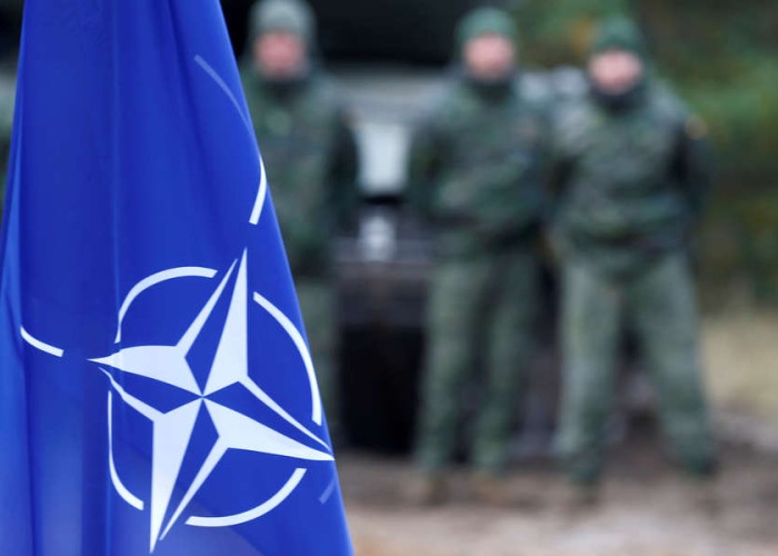 NATO-nun Avropadan olan üzvləri öhdəliklərini yerinə yetirmirlər -"The Spectator"