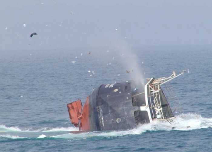 Cənubi Çin dənizində 30 nəfərin olduğu gəmi batdı 