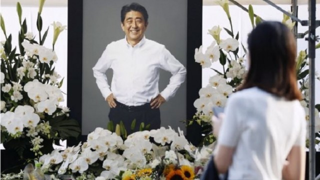 Yaponiya hökuməti Şinzo Abeni yüksək mükafata layiq gördü