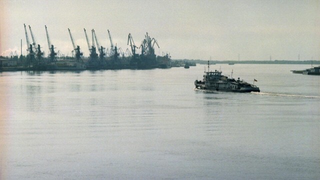 Rusiya dənizçiləri Ukrayna limanında girov saxlanılıb