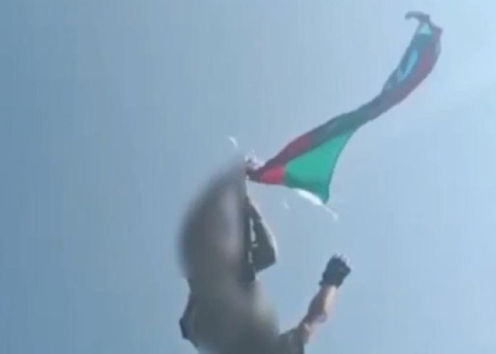 Buzduxda Azərbaycan bayrağı qaldırıldı- VİDEO