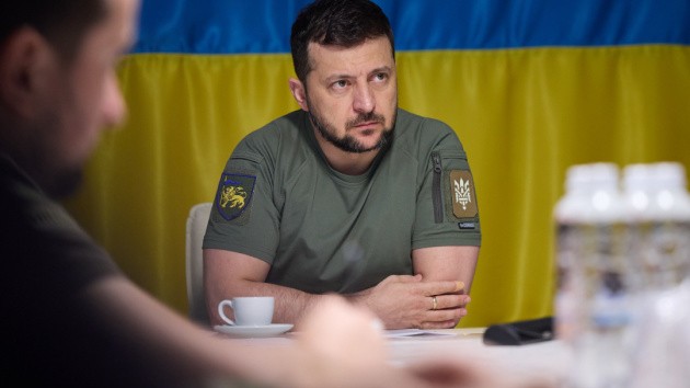 "Biz müasir silahlar əldə etmək üçün hər şeyi edirik" -Ukrayna lideri