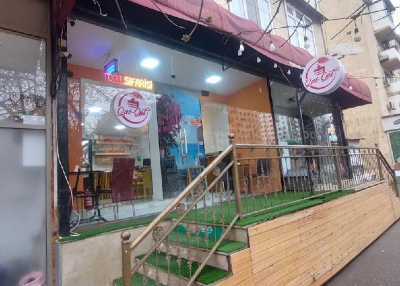 “Qat-Qat Cake Shop”da yararsız məhsullar aşkarlandı