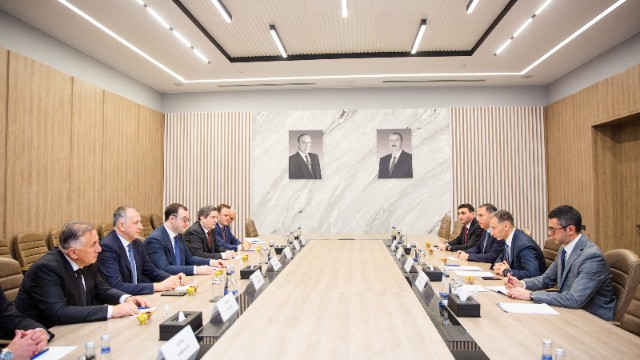 Nazir Rəşad Nəbiyev Gürcüstan Parlamentinin nümayəndələri ilə görüşdü