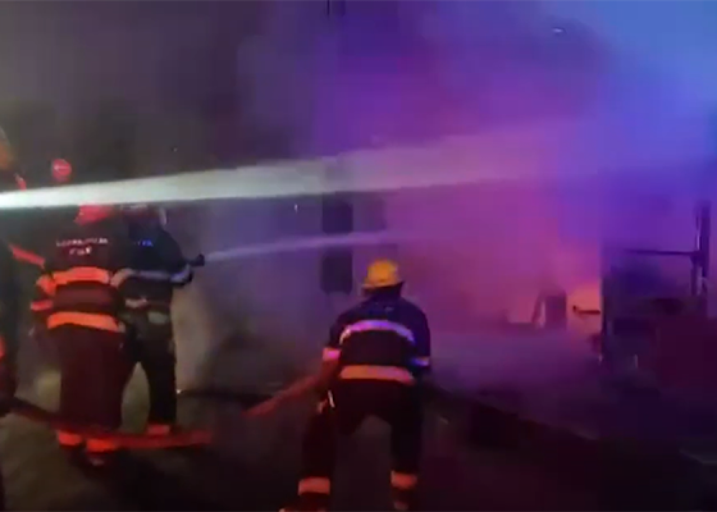 Polis içkiyə görə mağazanı yandıran qazini saxladı- YENİLƏNİB (VİDEO)