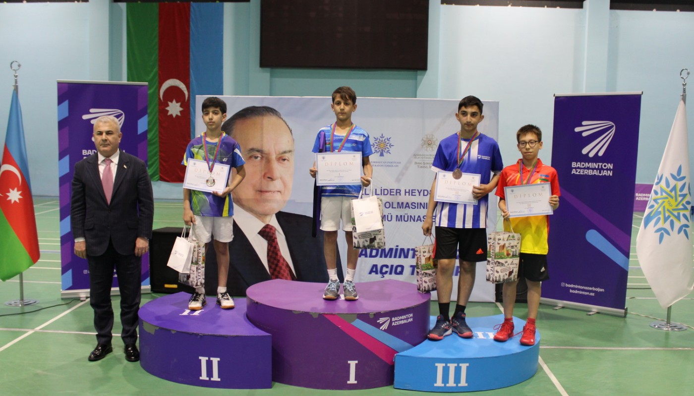 YAP Nizami rayon təşkilatı badminton üzrə açıq turnir keçirdi - FOTOLAR