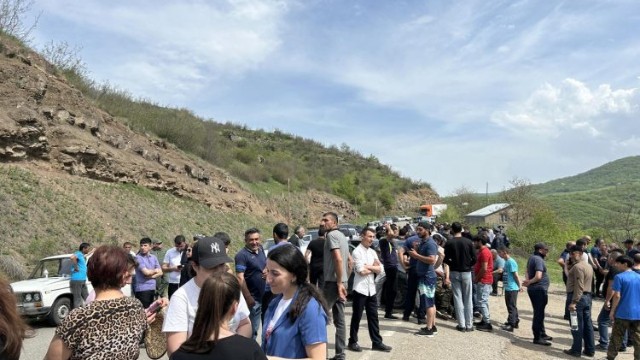 Delimitasiya ilə bağlı etiraza erməni deputatlar da qoşuldu -VİDEO