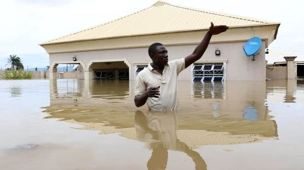 Güclü yağışlar 210 nəfərin həyatına son qoydu