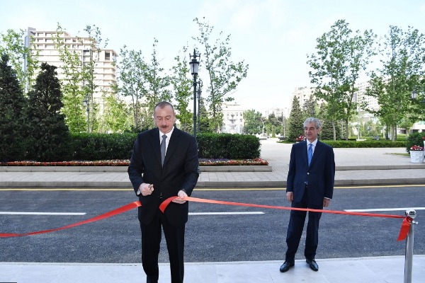  İlham Əliyev YAP-ın yeni binasının    AÇILIŞINDA - (FOTOLAR-YENİLƏNİB)