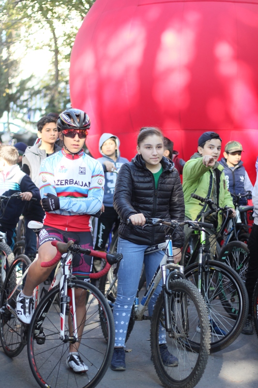 Regionlarda gənc qızlar velosiped idmanına cəlb olunur - FOTOLAR